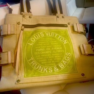 Louis Vuitton Globe Shopper M Handle Tote